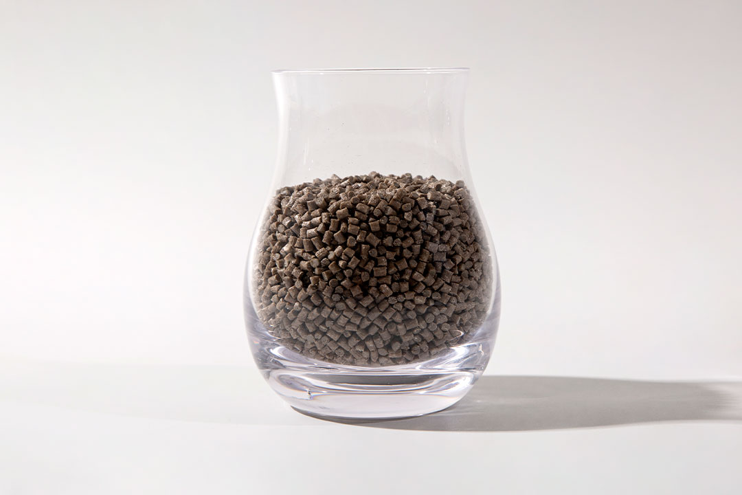 立昌花籃用氟塑料耐腐蝕的原理是什么？